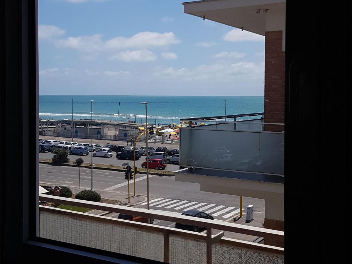 Sea View Apartment Лидо ди Остия Екстериор снимка