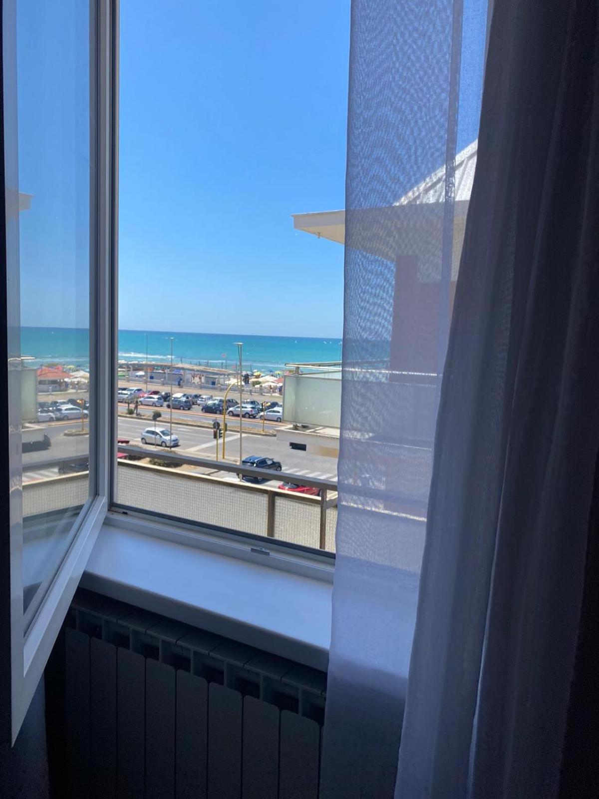 Sea View Apartment Лидо ди Остия Екстериор снимка