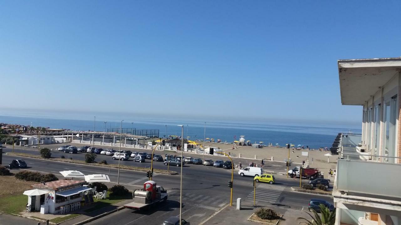 Sea View Apartment Лидо ди Остия Екстериор снимка